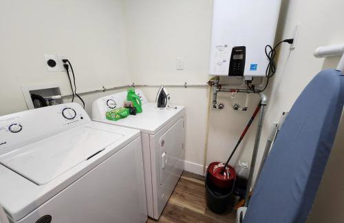 Fairview Terrace-Brand New 3BDRM, Central Location - Foto 39