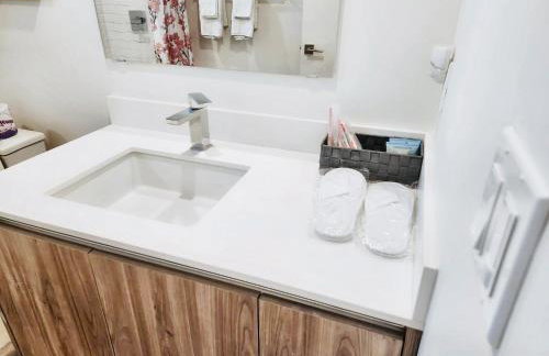 3 bedroom ENTIRE HOME Casa Serenity Central Los Angeles - Foto 34