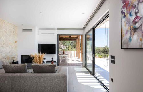 Villa Aglaea I Saltwater Pool & Amazing Seaview! - Foto 32