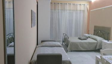 ALLOGGIO SALMONE nel CUORE DI SORIANO - Foto 5