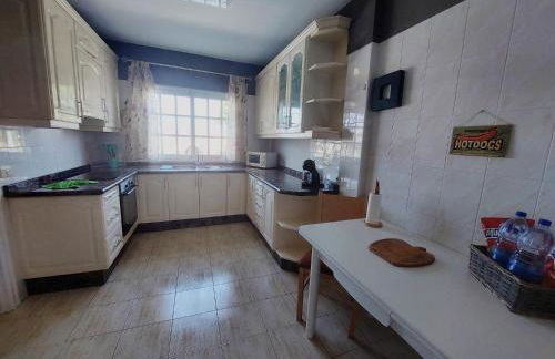 Ideal for Families-Children's Play Area, Terrace, BBQ, WiFi - Foto 43