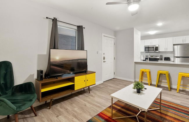 Stylish 2BR Near UT Hyde Park Evonify - Foto 27