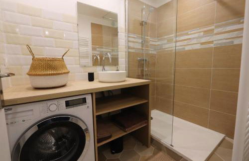 Studio tout confort - Climatisation, parking, wifi - Foto 3