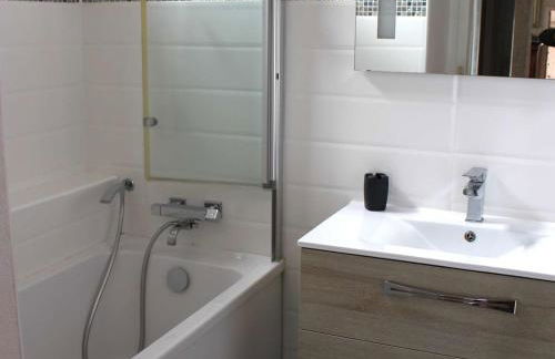 Grande villa avec jacuzzi à La Pointe aux Chevaux - FR-1-736-23 - Photo 5