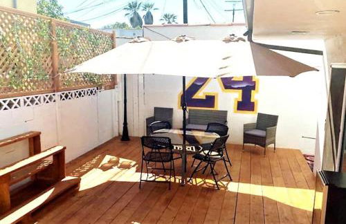 3 bedroom with Hot Tub and Video game console 10 minutes from Rodeo Drive Beverly Hills - Photo 7