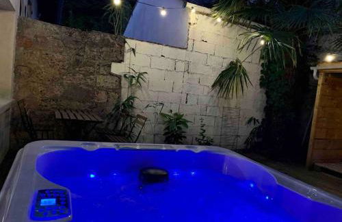 La petite maison de Justin - Jacuzzi privatif - Foto 7