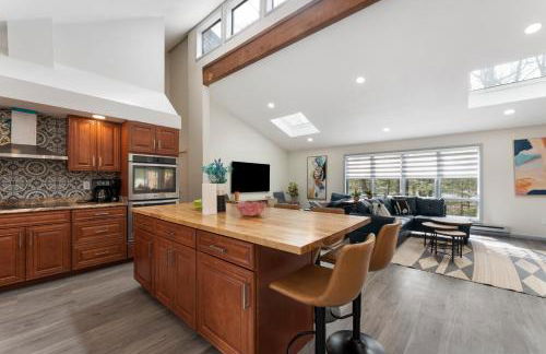 Open Concept & Stylish-HotTub-Sauna-Billiard-Poker-BBQ - Foto 17