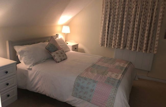 1 Bed House - Central, Free Parking, Wifi - Foto 1