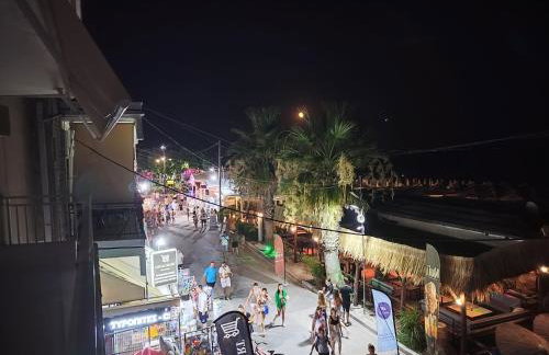 Breeze - Cozy Beachfront Lux Apartment - Listen Piano & the waves - Foto 32