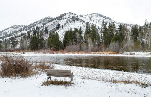 Private River Front Cabin - Foto 17