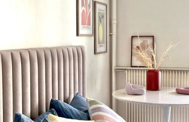 Appartement 12 min Paris - Parking Privé Gratuit - Wifi - Netflix - Balcon - Foto 1