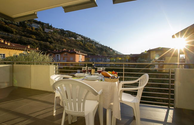 Torbole Relax Pool Balcony Apartment - Foto 2