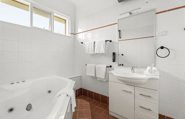 Montblu at Echo Point - Photo 69