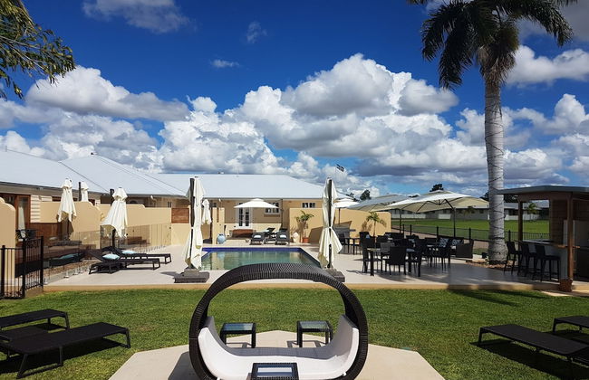 Kernow Charters Towers - Photo 32