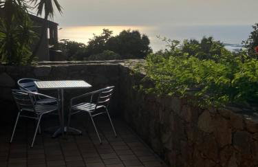 Villa A Scopa à Lumio en Corse avec piscine chauffée, vue mer panoramique, climatisation, jardin arboré de 3000m2, 10 pers, 5 Chb, 4 Sdb - Foto 45