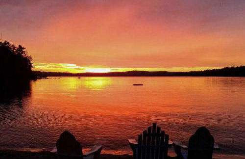 The Den Raymond Home with 200 Feet of Sandy Beach! - Foto 27