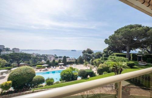 Elegant 3-Room Apartment with Terrace Pool & Island Views - Foto 2