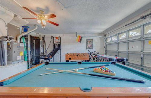 545 -Beautiful 4 Bed Home with Sparkling Pool and Games Room - Foto 45