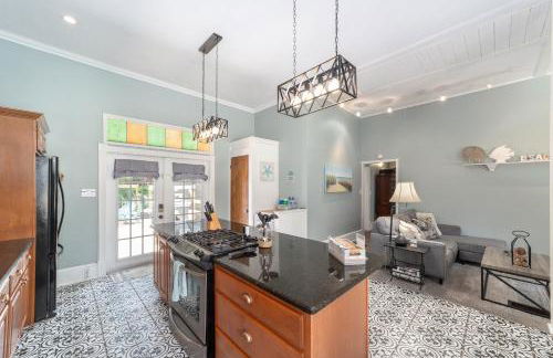 Martin A -Private historic district apt with pool-suite A - Foto 7