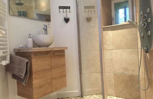 Loire Valley Medieval Getaway - Photo 32