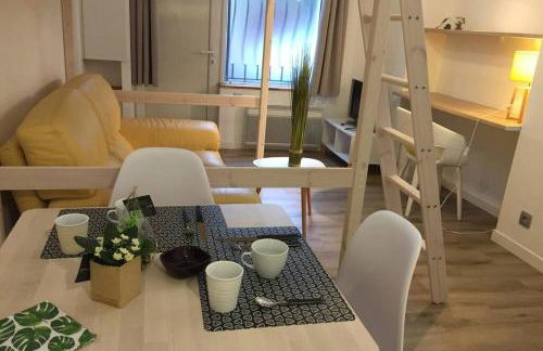 Jolie studio à deux pas du centre historique - Photo 2