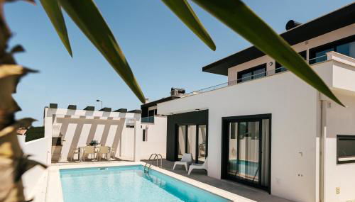 Obidos House with private pool - Photo 1