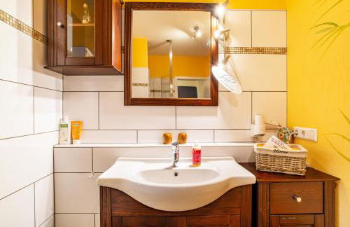 SCHUSTERjunge Aparthotel I Zentral I Studio Apartments I Küche & Bad I Parkplatz - Foto 50