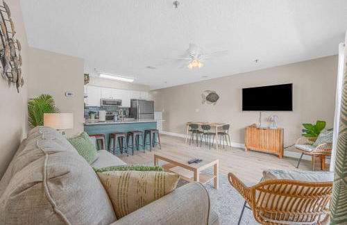 Newly Renovated Condo with Beach access steps away - Foto 1