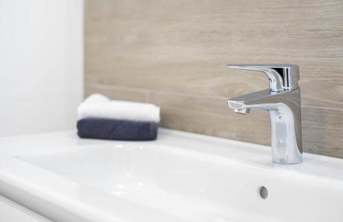 Modern sea front East Wind - Photo 20