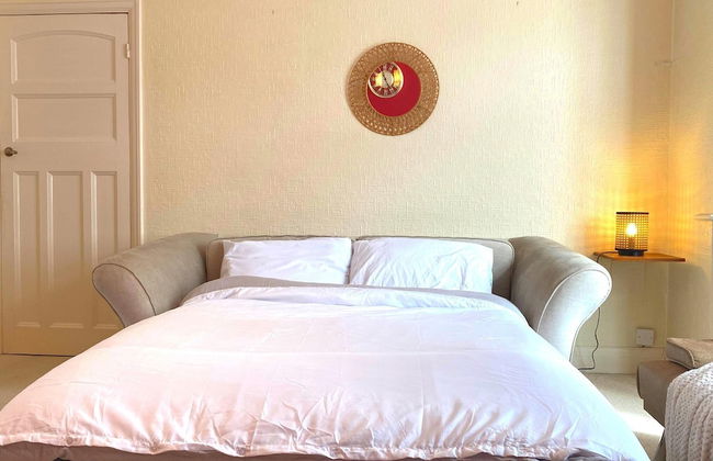 Bright and Spacious 4 Bedroom Home - Foto 8