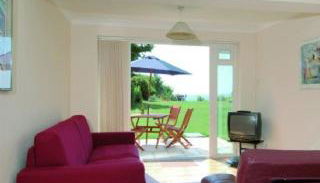 Sea-view Apts Ferry Savings - Photo 4