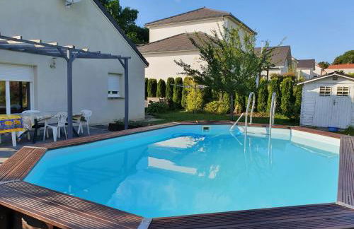 Villa du pic vert 105m2 , 4 chambres de plain-pied avec piscine à Montfaucon - Foto 1