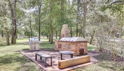 Bright Wallis Cottage with Pergola and Grill! - Foto 2