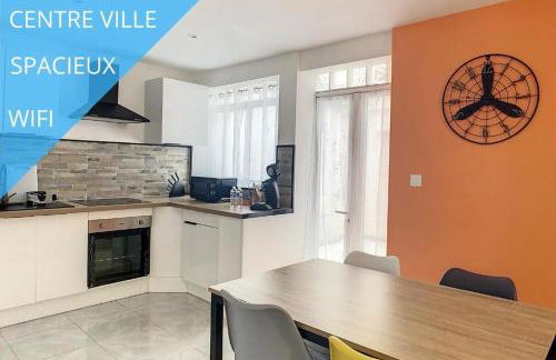 GRAND T2 GARE AMIENS TOUT CONFORT 2PERS WIFI - Foto 1