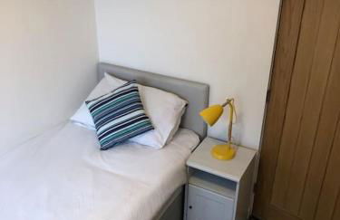 Coastal bungalow, sleeps 5 and ideal for walkers - Photo 25