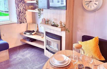 The Eden - Sleeps 8 Pet Friendly Free Wi-Fi With Patio & Hub Passes Camber Sands Cosy Spacious Modern 8 Berth Caravan - Foto 1