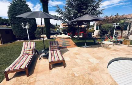 VILLA SAINTE BAUME Piscine Jacuzzi tout confort - Photo 78