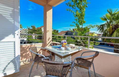 Villa Zdenka with heated pool - Photo 51