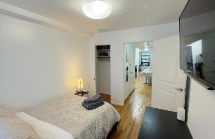 Charming 2BR in Harlem, Steps from Central Park! - Foto 3