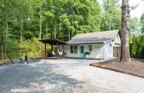 Tranquility Pond Cottage, Relax, Fish and Unwind - Foto 18