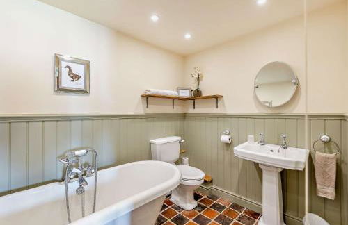 4 Bed in Llanfechell 90258 - Photo 19