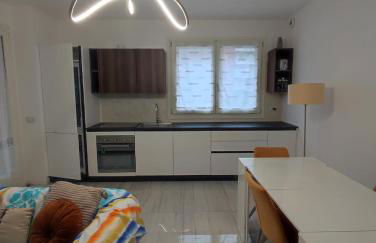 Sunflowers - Photo 3