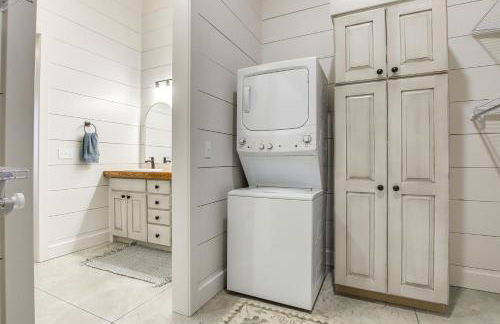 Dock and Panoramic Bay Views Oconto Retreat! - Foto 15