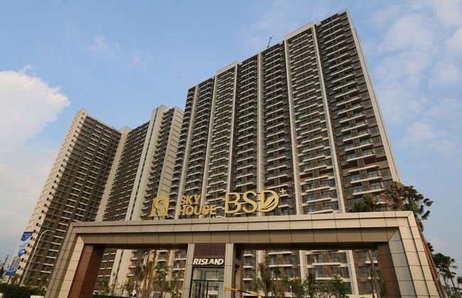 Sky House BSD by Kakarama Room - Foto 1