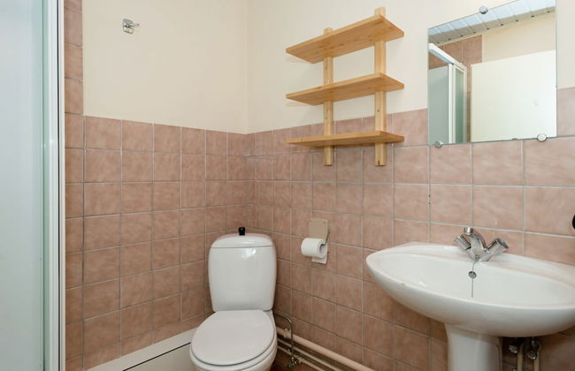 Modern Cottage With Private Garden in Waimes - Photo 14