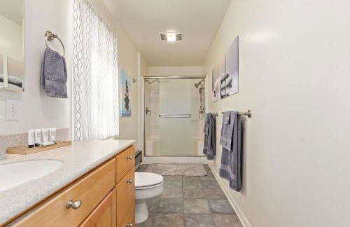 NEW! 1958 Chic Mid-Mod House - Foto 24