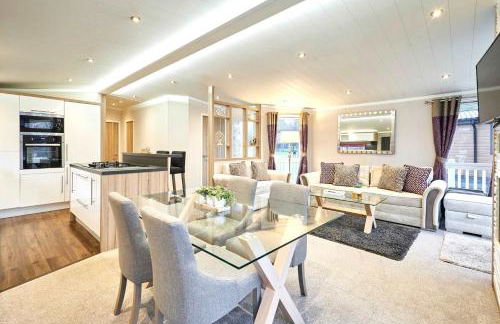 Enzo's Lodge with Hot Tub - Foto 2