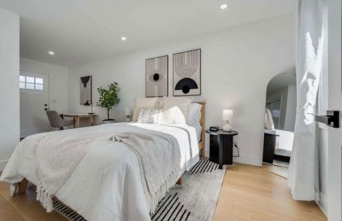 Brand New Apt w Parking Blocks from Downtown- E - Photo 3