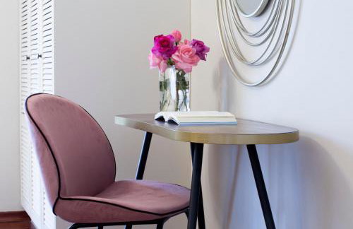 Avra Private Suites - Photo 66