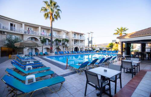 Vivian Hotel - Photo 4